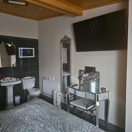 Baron Park House * Клонмел